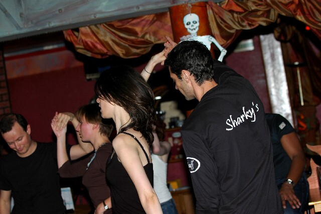 min 2005 11 06 sharkys 168